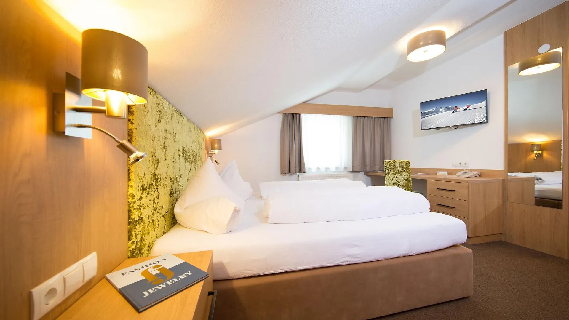 ***  Riders In Hotel Solden Austria