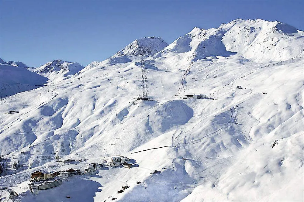 Riders In Hotel Sölden