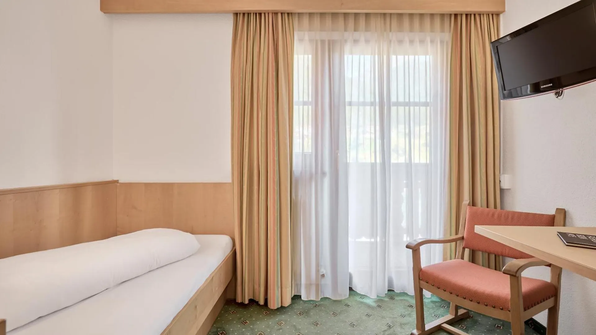 Riders In Hotel Sölden